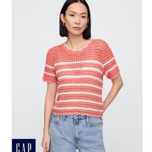 GAP Women's Short Sleeve Crochet Top - Coral and White